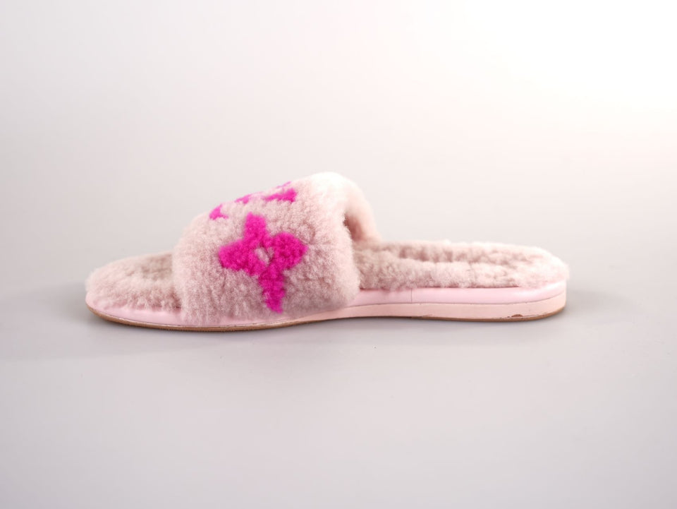Louis Vuitton Shearling Magnetic Flat Mule 38 Rose Clair