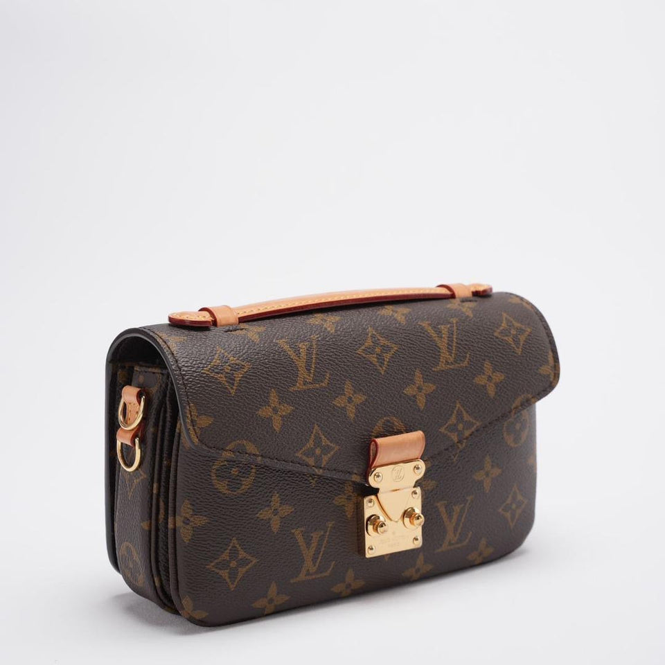 Louis Vuitton Pochette Métis East West Bag in Monogram Canvas Brown with Gold Hardware