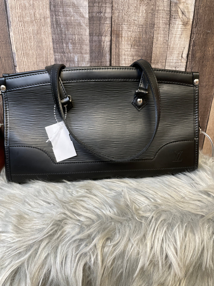 Handbag Luxury Designer By Louis Vuitton Size: Medium