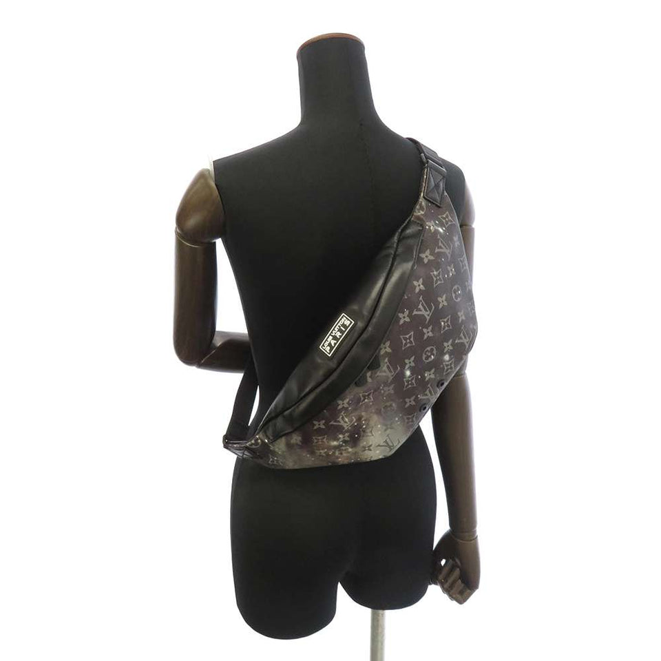 Louis Vuitton Body Bag Monogram Galaxy Discovery Bum Bag Black