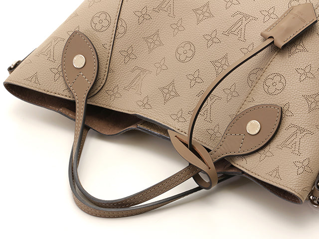 Louis Vuitton Hina PM Mahina Galle Shoulder Bag Beige