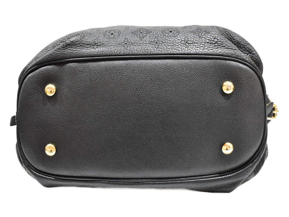 Louis Vuitton Mahina XL Handbag Black