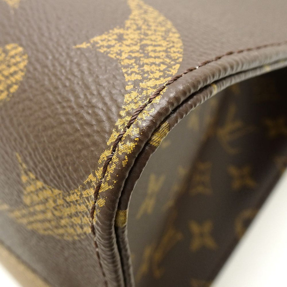 Louis Vuitton Monogram Giant Reverse On The Go MM Brown
