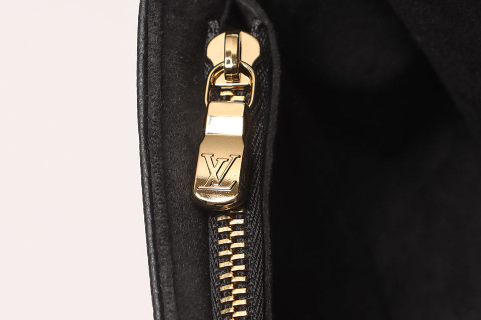 Louis Vuitton Amplant Wallet On Chain Ivy Black