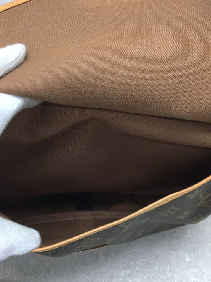 Louis Vuitton Saumur 30 Monogram
