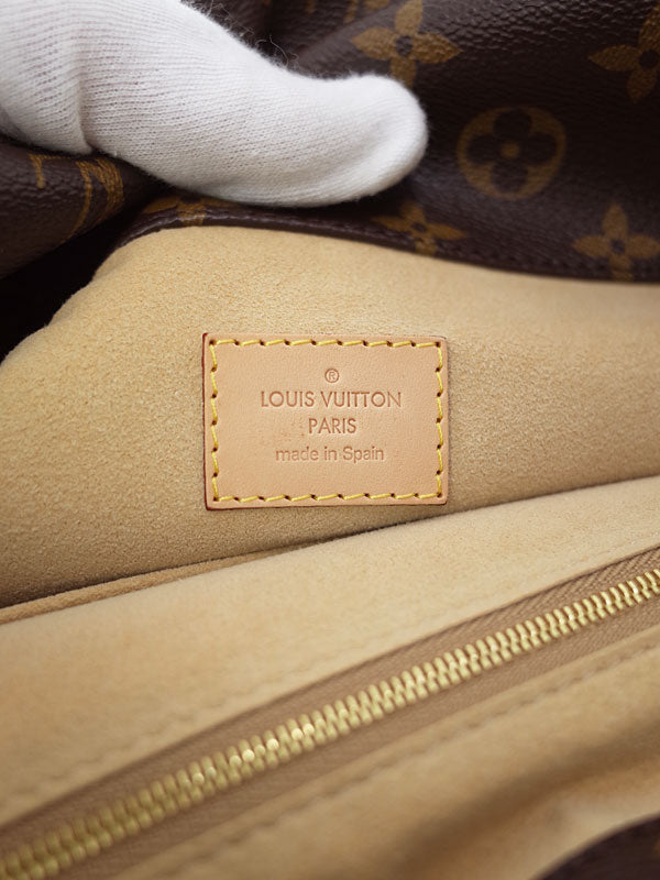 Louis Vuitton Monogram Artsy MM Shoulder Bag