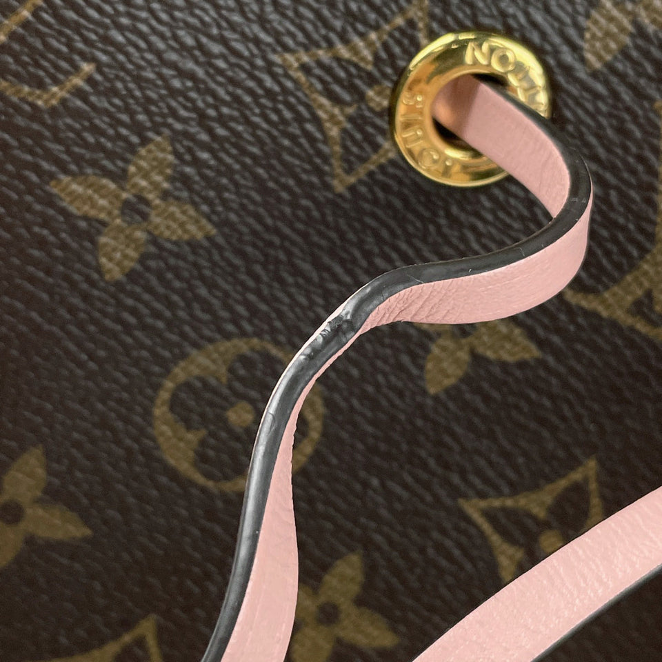 Louis Vuitton Crossbody Drawstring Shoulder Bag Monogram