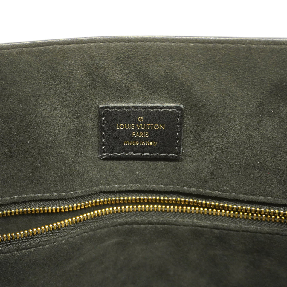 Louis Vuitton Epi Sac Plat PM Shoulder Black