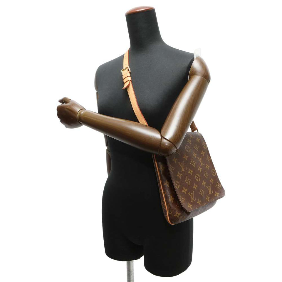 Louis Vuitton Shoulder Bag Monogram Musette Salsa Short