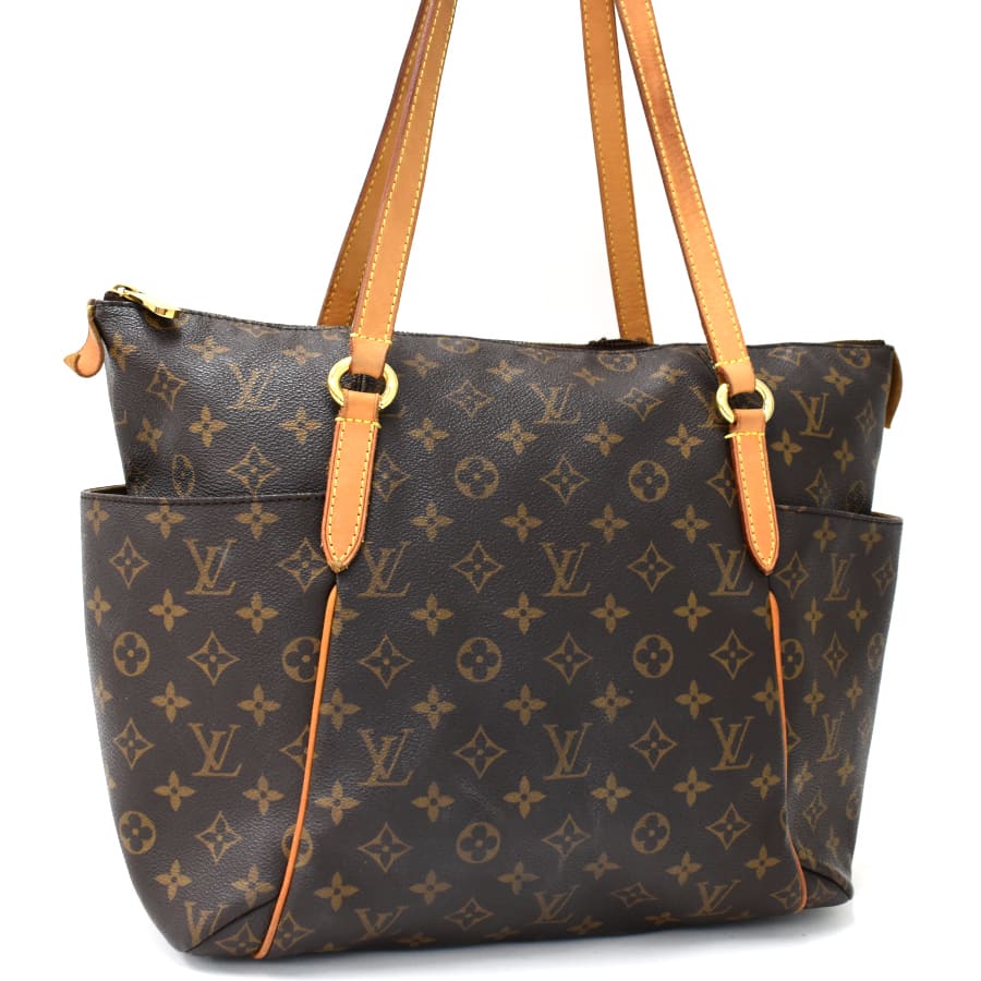 Louis Vuitton Totally MM  Monogram Canvas  Leather Shoulder Bag