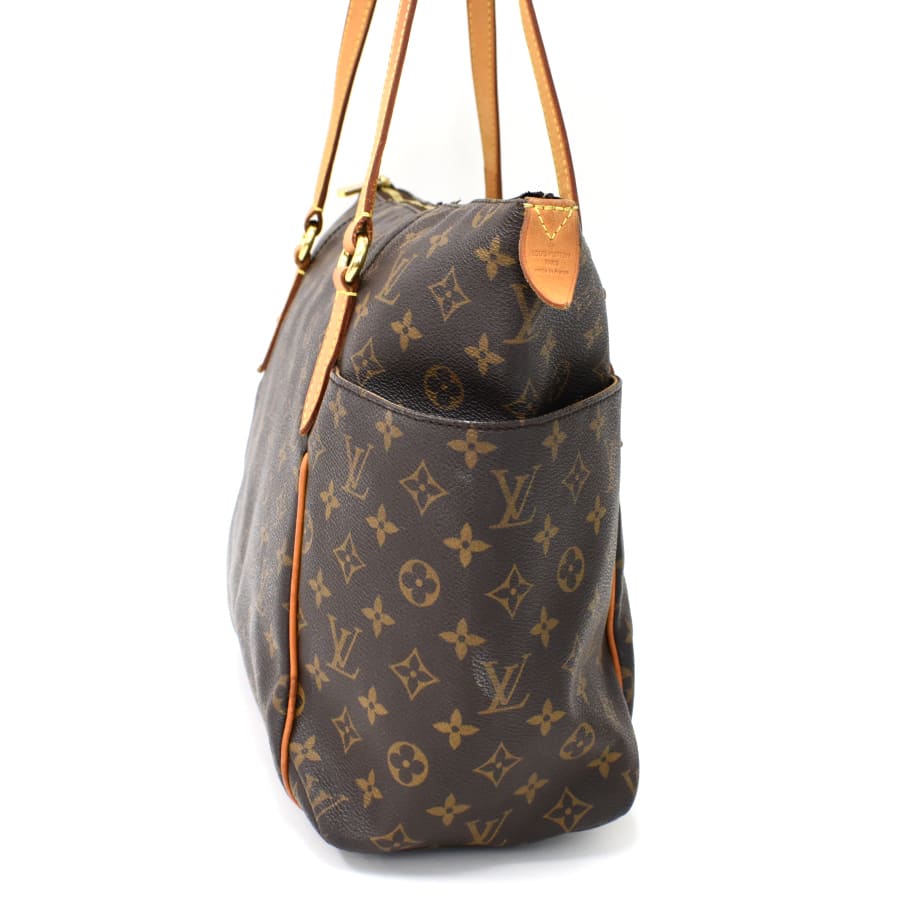 Louis Vuitton Totally MM  Monogram Canvas  Leather Shoulder Bag