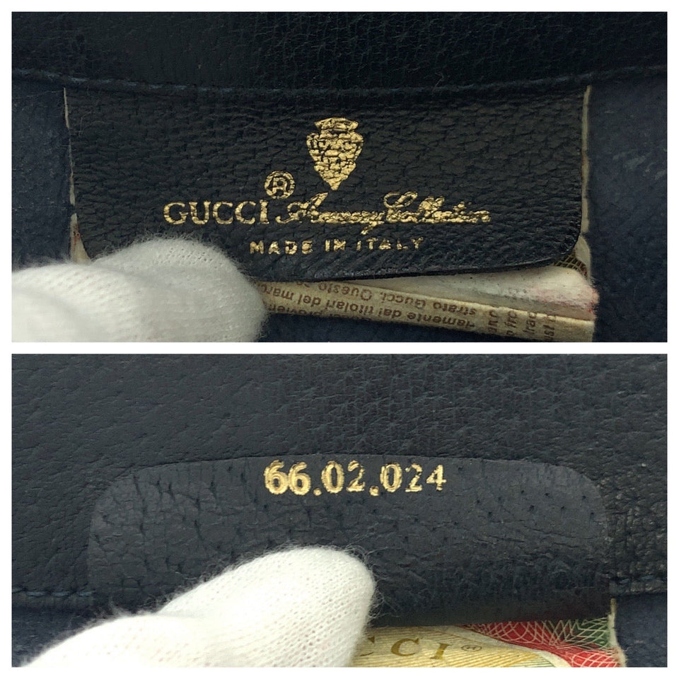 Gucci Shoulder Bag 66 02 024 GG Supreme Canvas Navy Gray Gold Metal Shoulder Bag pochette Old Gucci Shelly Line Women