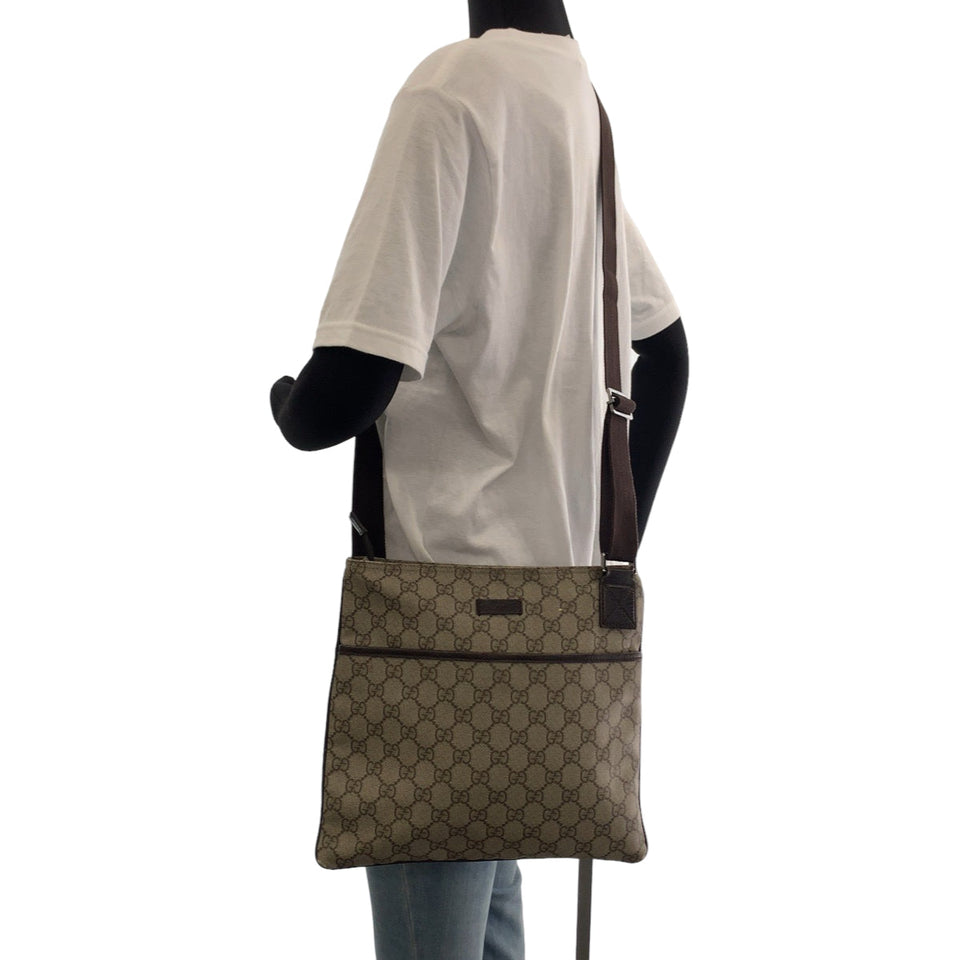 Gucci Shoulder Bag 141626 GG Supreme Canvas Beige Brown SilverMetal Shoulder Bag Messenger bag Women(Unisex)