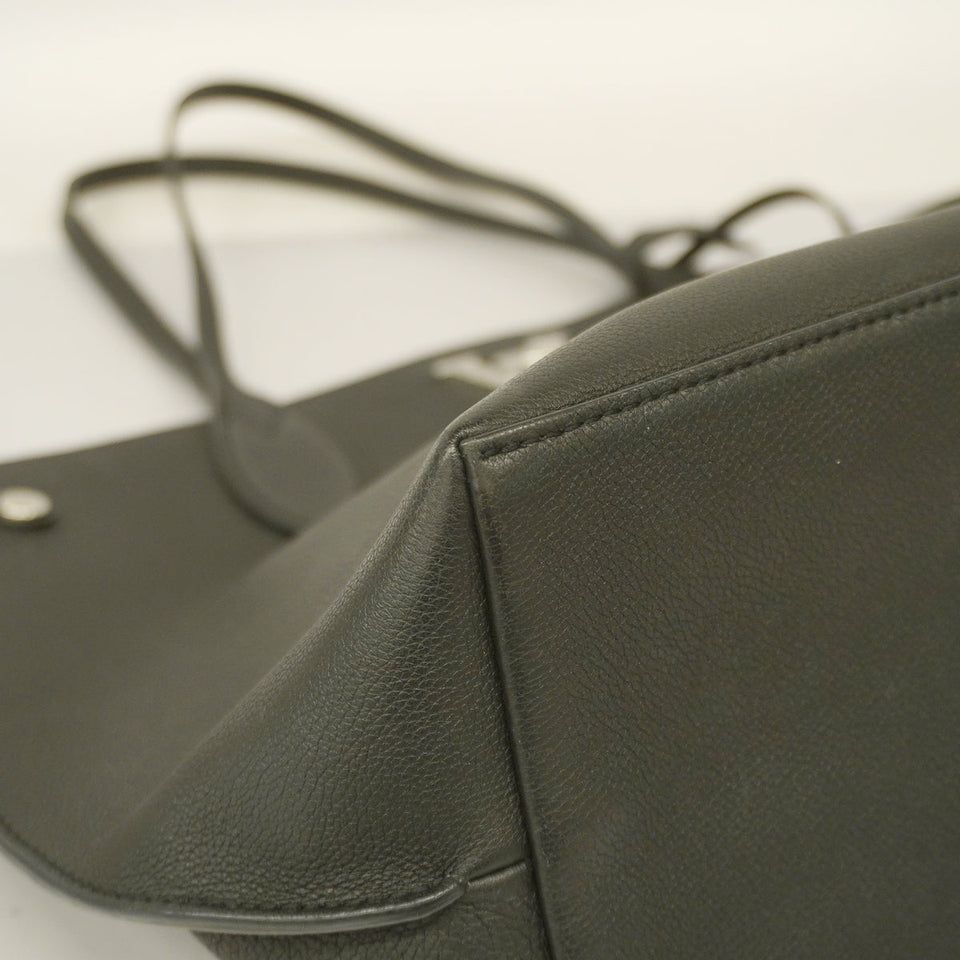 Louis Vuitton Tote Bag Lock Me Go Noir