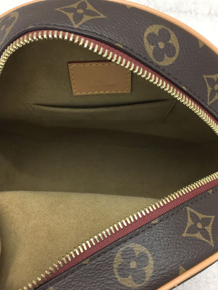 Louis Vuitton Boite Chapeau Supple MM Monogram