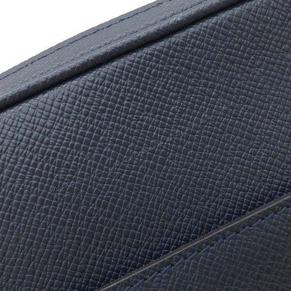 Louis Vuitton LockMe Messenger Crossbody Bag Noir Black