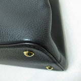 Louis Vuitton Capucines GM Taurillon Shoulder Bag Black