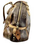 Handbag Designer By Louis Vuitton Size: Medium
