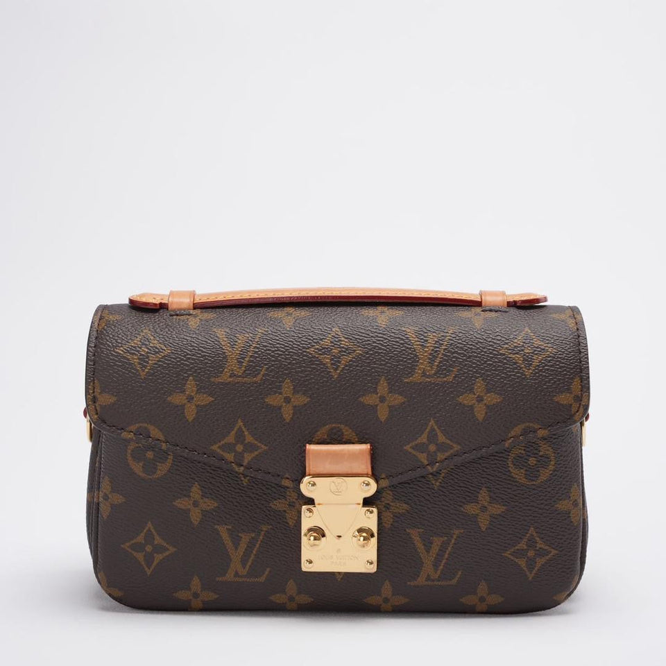 Louis Vuitton Pochette Métis East West Bag in Monogram Canvas Brown with Gold Hardware