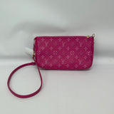 Handbag Luxury Designer By Louis Vuitton Size: Medium