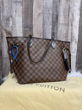 Handbag Luxury Designer By Louis Vuitton Size: Large