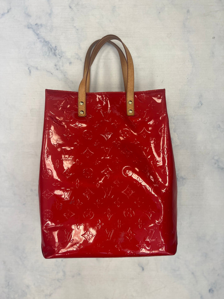 Handbag Luxury Designer By Louis Vuitton Size: Medium