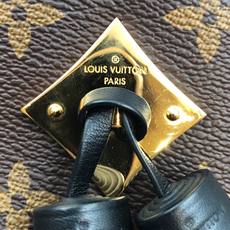Louis Vuitton Saintonge Shoulder Bag