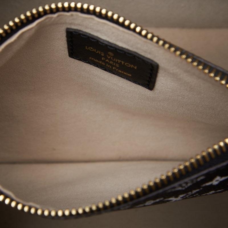 Louis Vuitton Monogram Jungle Neonoe Shoulder Bag
