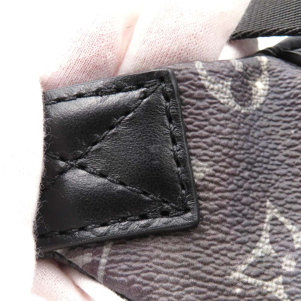 Louis Vuitton Body Bag Monogram Galaxy Discovery Bum Bag Black