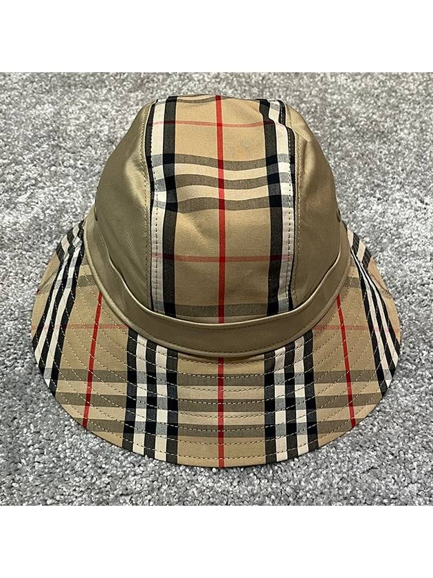 Luxury Burberry Check Pattern Bucket Hat Beige
