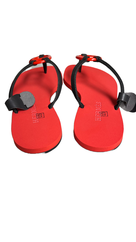 Hermes Kala Nera Sandals Rouge
