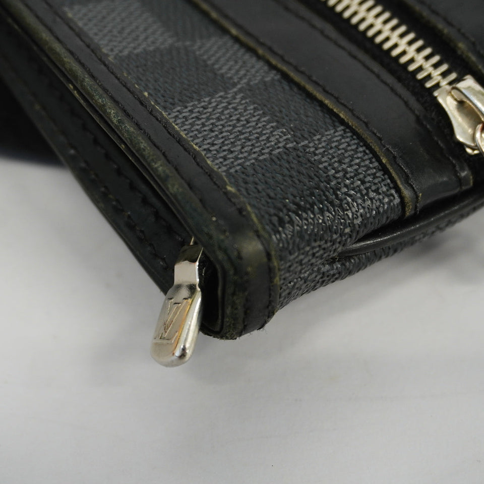 Louis Vuitton Shoulder Bag Damier Graphite Thomas