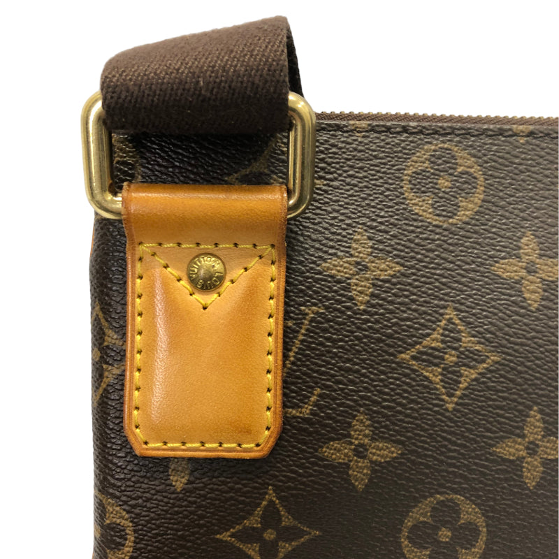 Louis Vuitton Pochette Valmy Gold Hardware Shoulder Bag