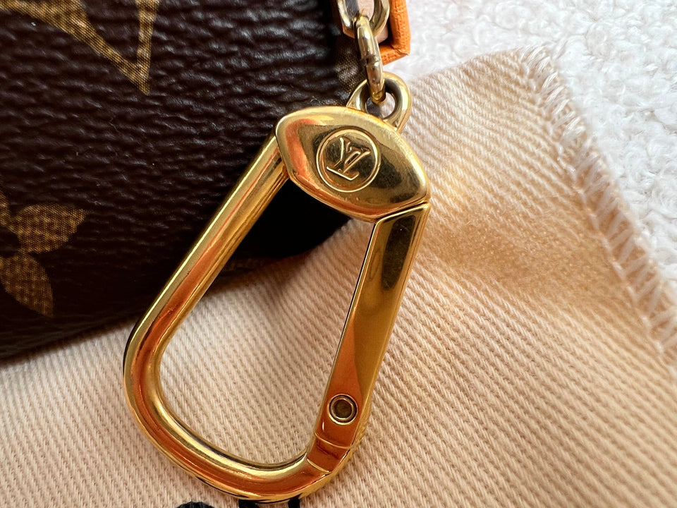 Louis Vuitton Key Pouch Monogram (RRP £240)