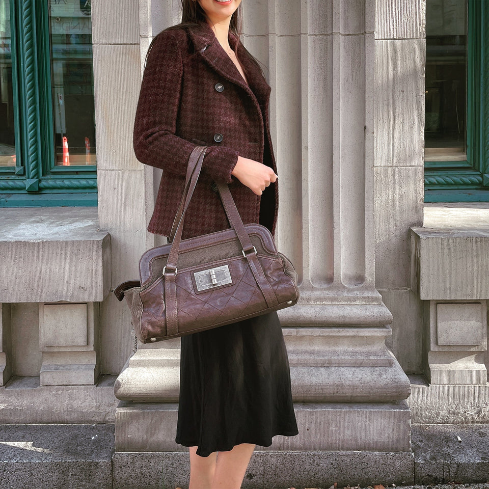 Chanel vintage 2.55 Shoulder Bag