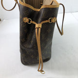 Louis Vuitton Monogram Neverfull MM Tote Bag