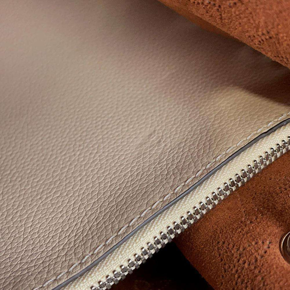 Louis Vuitton Girolata Shoulder Bag Mahina Leather