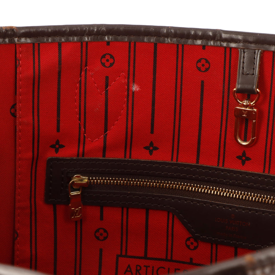 Louis Vuitton Neverfull MM Tote Bag