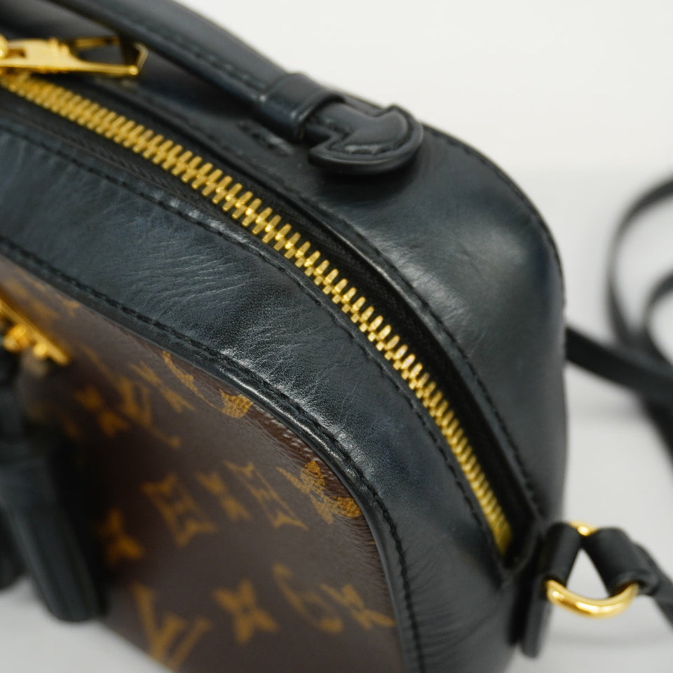 Louis Vuitton Shoulder Bag Monogram Saintonge