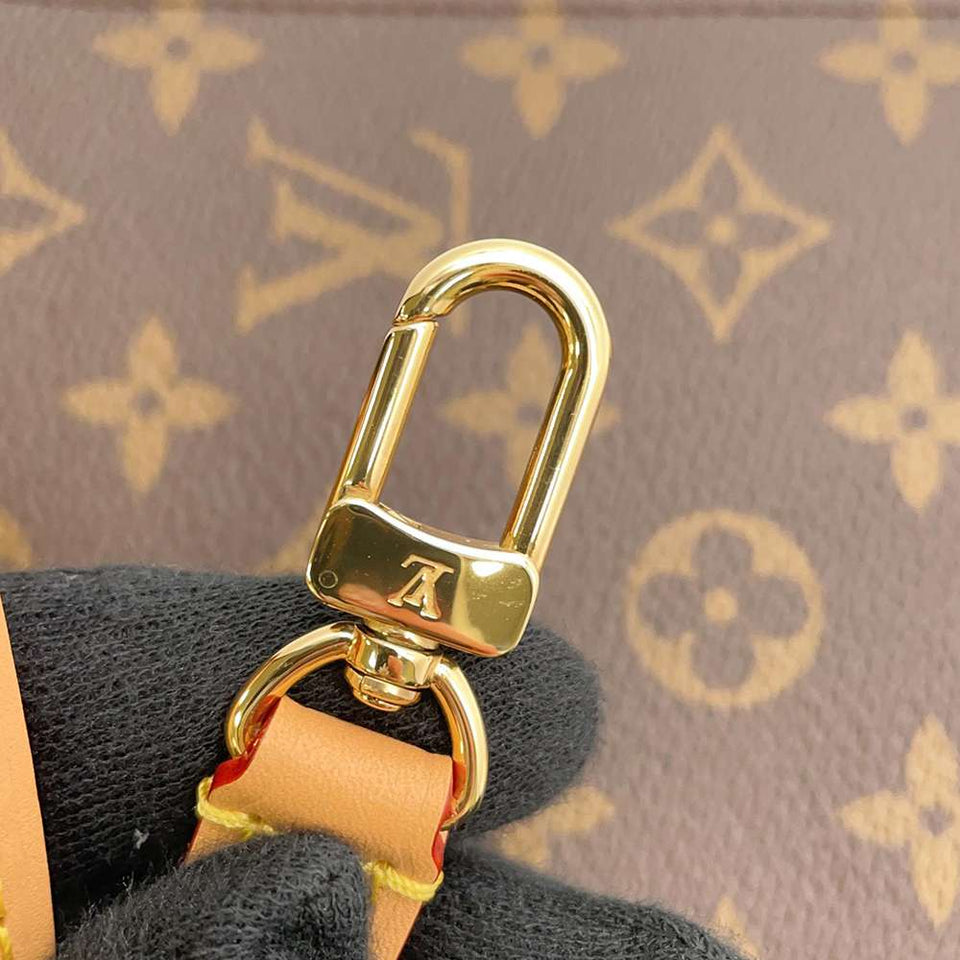 Louis Vuitton Petite Sac Plat Monogram Mini Bag