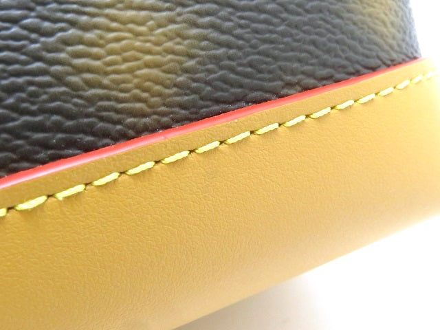 Louis Vuitton Hobo Cruiser PM Monogram