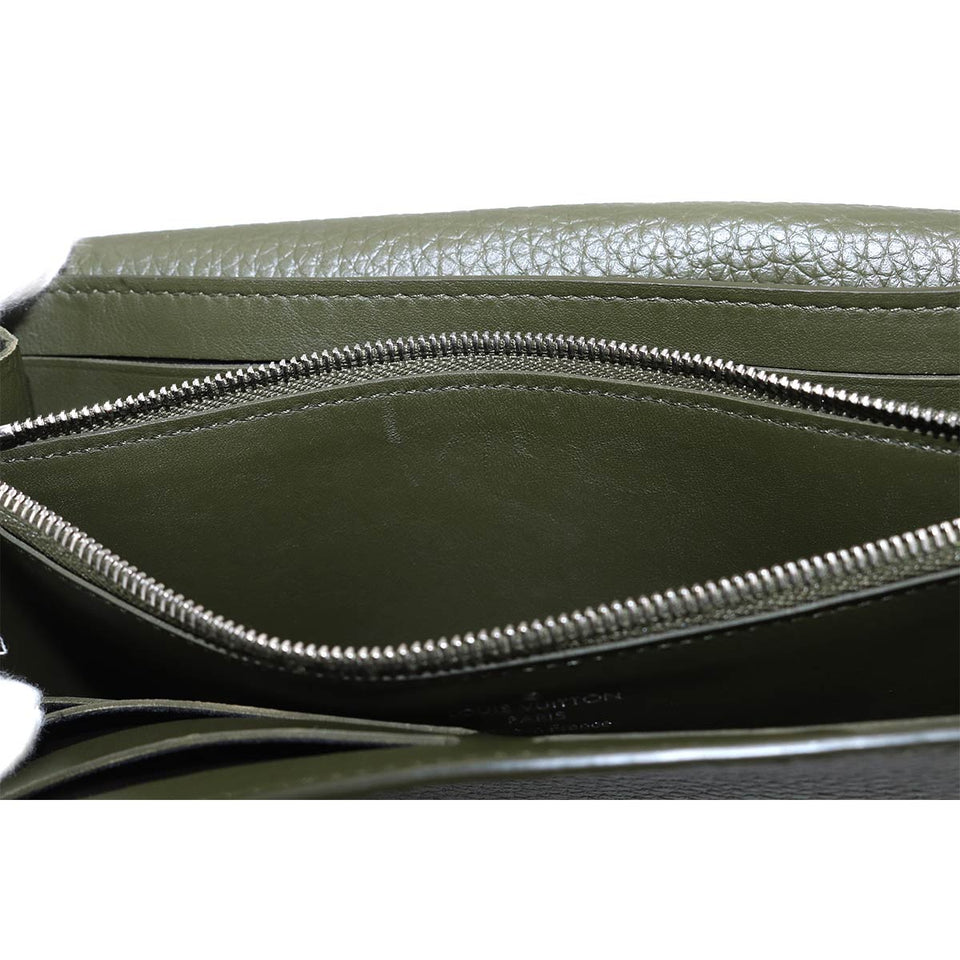 Louis Vuitton Portefeuille Capucines Bi-fold Long Wallet Taurillon Leather