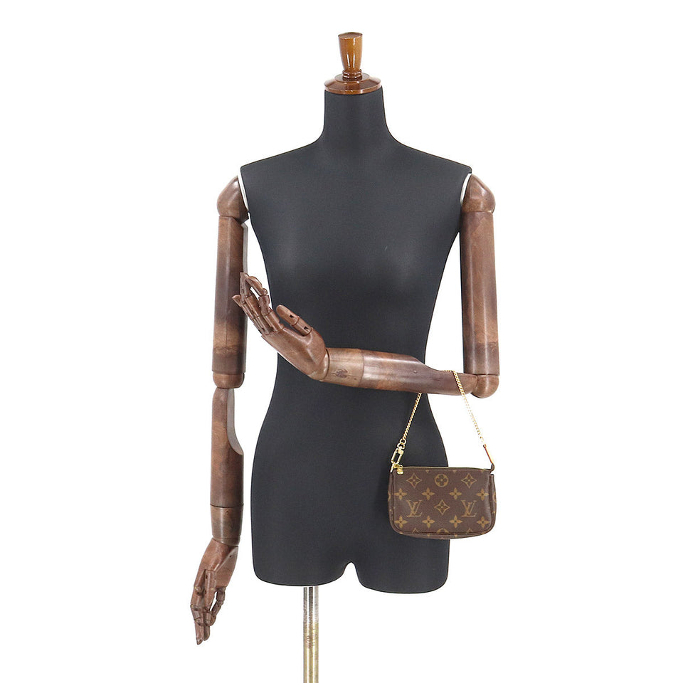 Louis Vuitton Monogram Mini Pochette Accessoires Hand Bag Chain