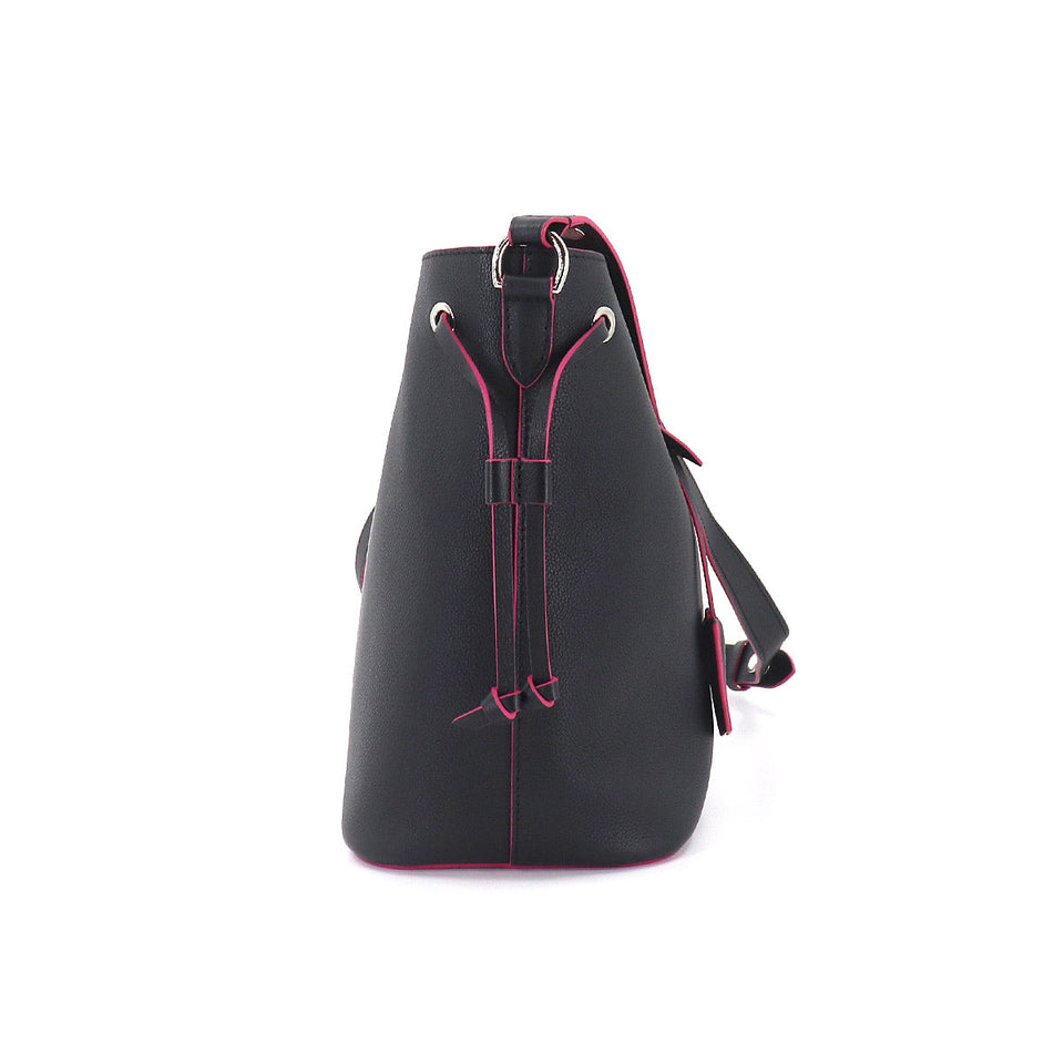 Louis Vuitton Lock Me Bucket Shoulder Bag Leather Noir