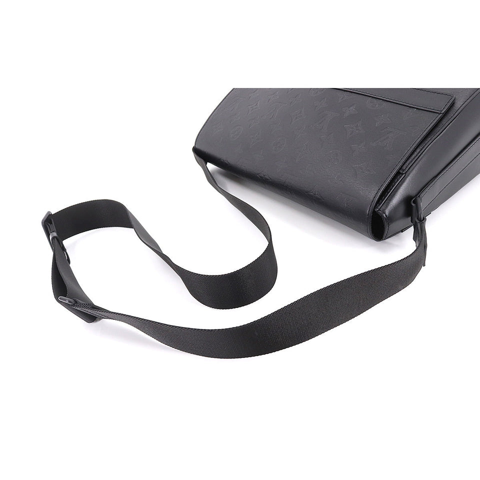 Louis Vuitton Monogram Shadow Sprinter Messenger Shoulder Bag Leather Noir