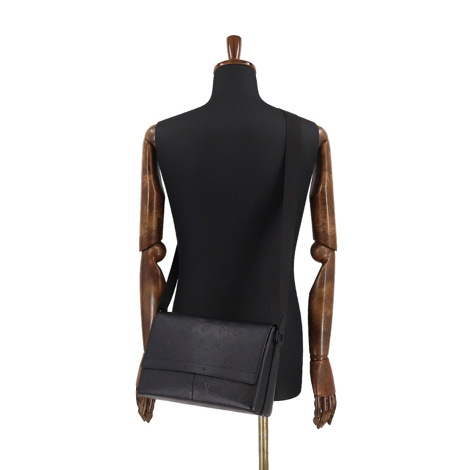 Louis Vuitton Monogram Shadow Sprinter Messenger Shoulder Bag Leather Noir