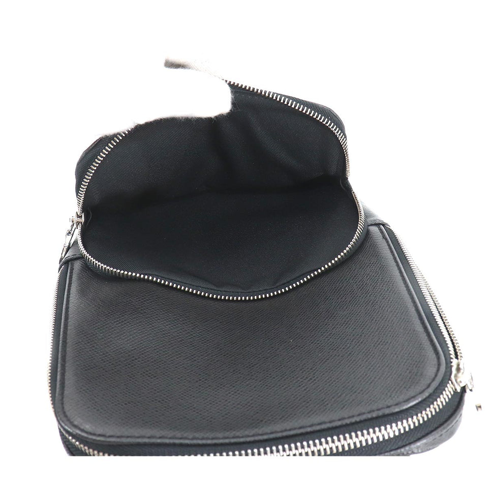 Louis Vuitton Taiga Avenue Sling Body Bag Leather Black
