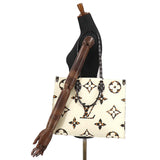 Louis Vuitton Monogram Jungle Onthego GM 2way Tote Bag