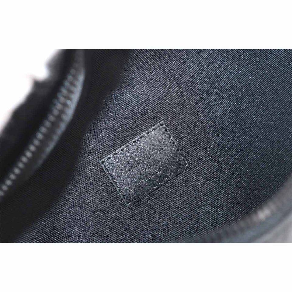 Louis Vuitton Monogram Shadow Discovery Bum Bag PM Body Bag Leather Noir