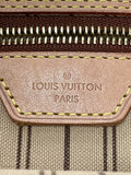Handbag Luxury Designer By Louis Vuitton Size: Medium